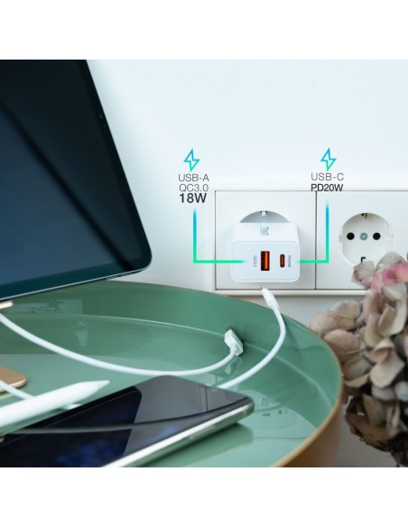 Tooq Cargador de pared doble USB-C PD+ USB A